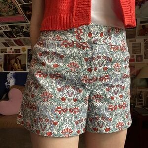 LOFT  Floral Tulip Garden Riviera Whisper Multicolor spring Shorts 4 Like New